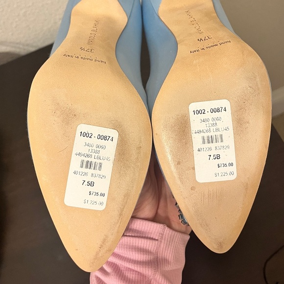 Manolo Blahnik Pumps 37.5 NWT - Picture 5 of 10